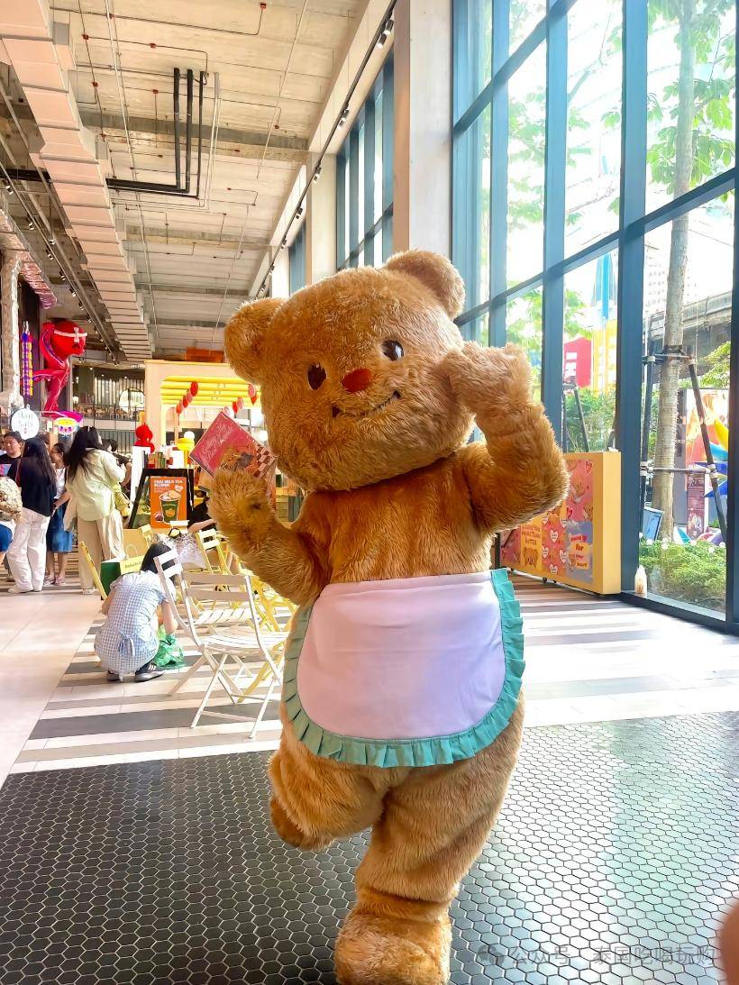 凭借卖萌出圈的泰国甜点新顶流「黄油小熊」,居然是个男生?