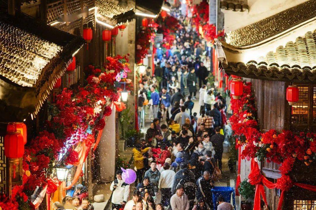 要想吃美食小吃,就得来紫阳古街:海苔饼,蛋清羊尾,梅花糕,麦虾,麦饼