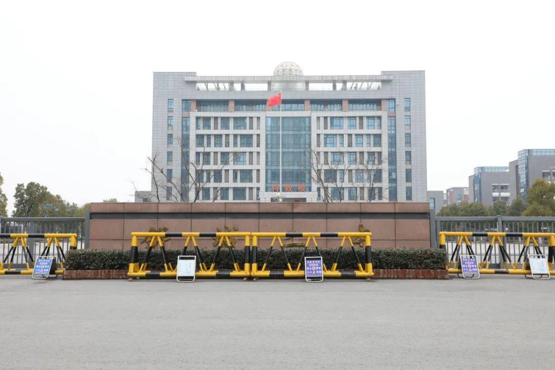 热辣滚烫,开启新征程——舒城二中组织上好"开学第一课"_生活_心理