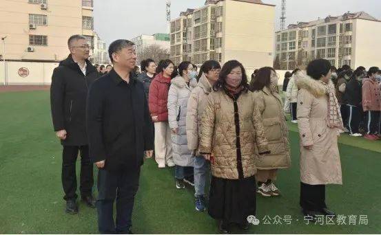 开学第一天, 宁河教育局领导深入中小学幼儿园!