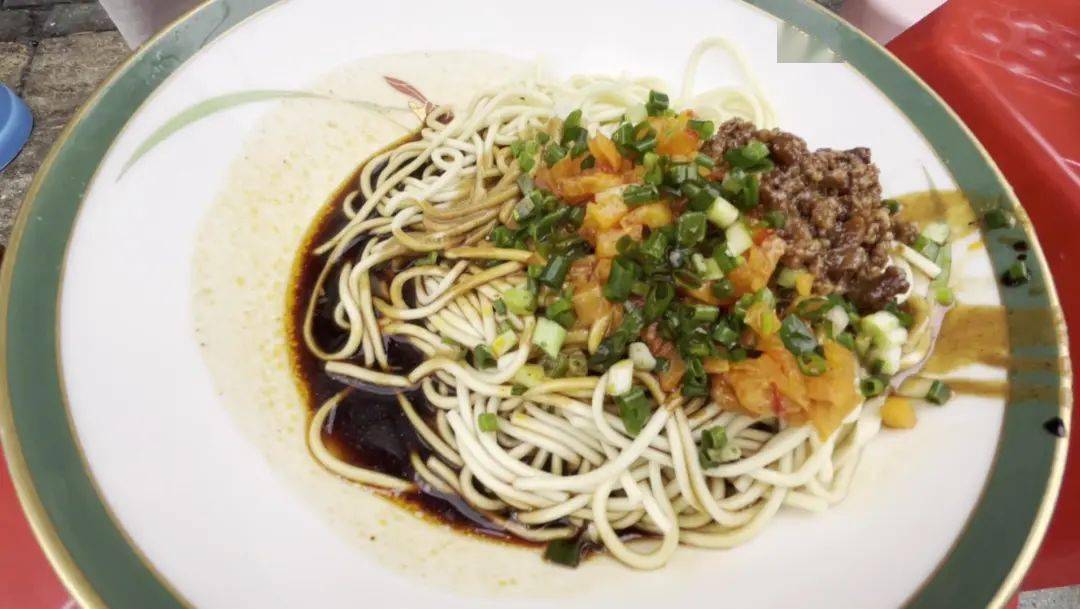 武汉热干面测评,毗邻烈士街,武昌老城区的三碗好面_汉口_故事_辛亥