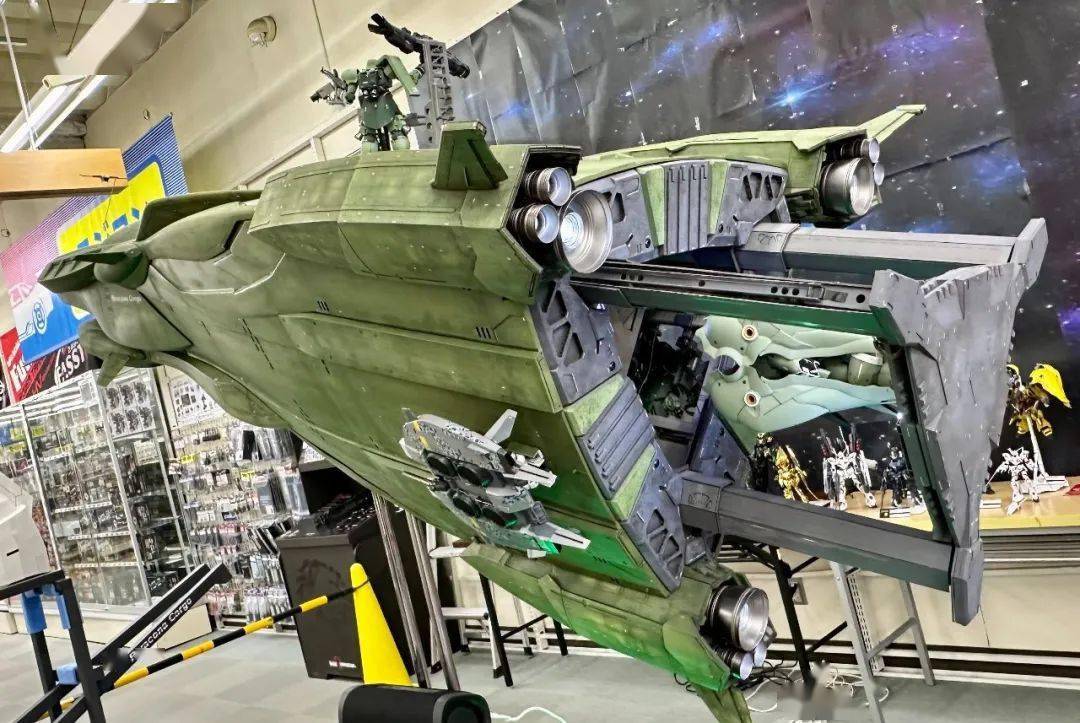 号实物展出,多方位再欣赏一下这台吉翁运输舰的身姿_公众_来稿_高达