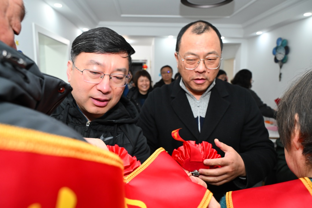 浦东新区退役军人事务局拥军褒扬处处长李杰,退役军人服务中心主任