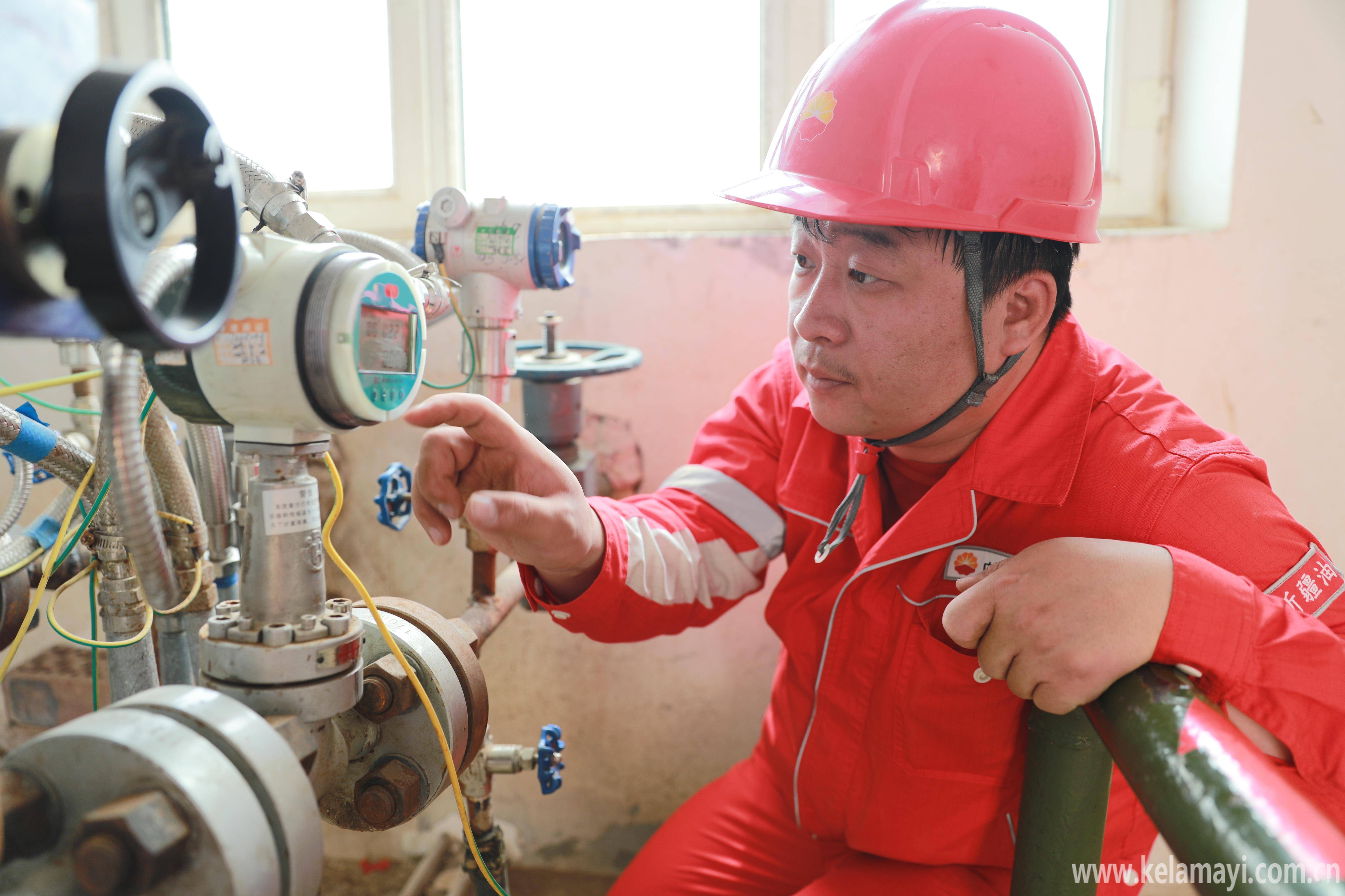 秦龙: 每一步都是责任的烙印