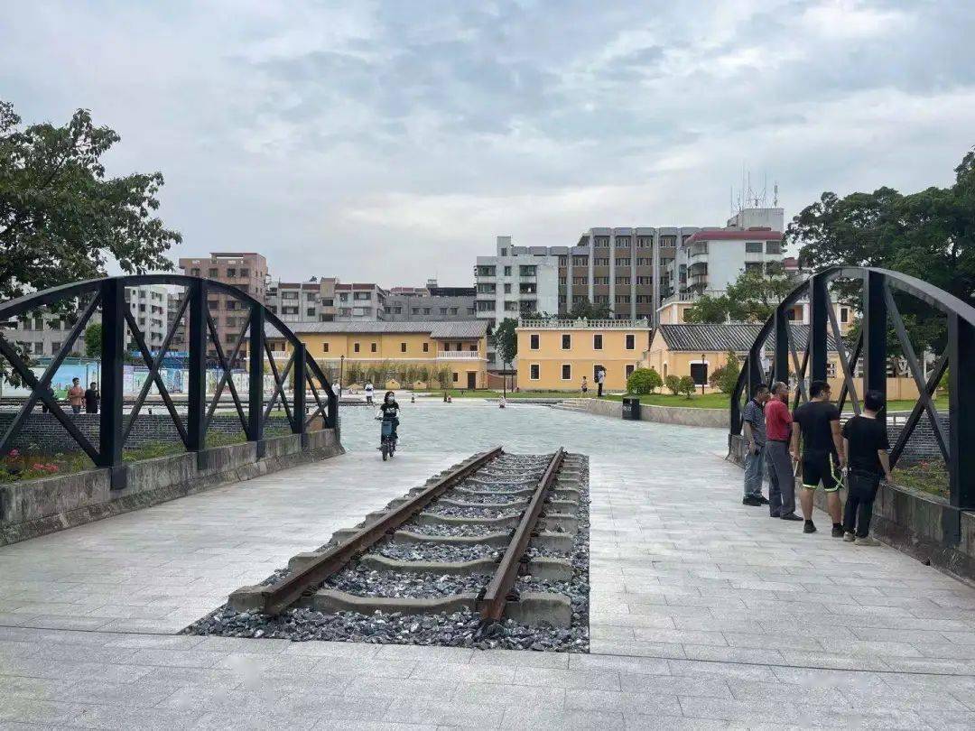 易极宝健丽,雪湖湾,可德琳,白