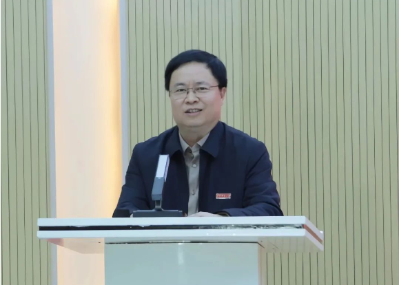 后任闽南师范大学党委常委,副校长