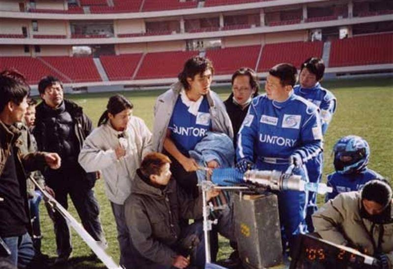 24岁得到英超球队邀请的国产天才,看似毁于意外,实则