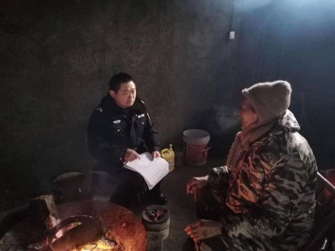 瑞塔铺镇:用暖心"敲门"行动 守护百姓消防安全_宣传_群众_辖区