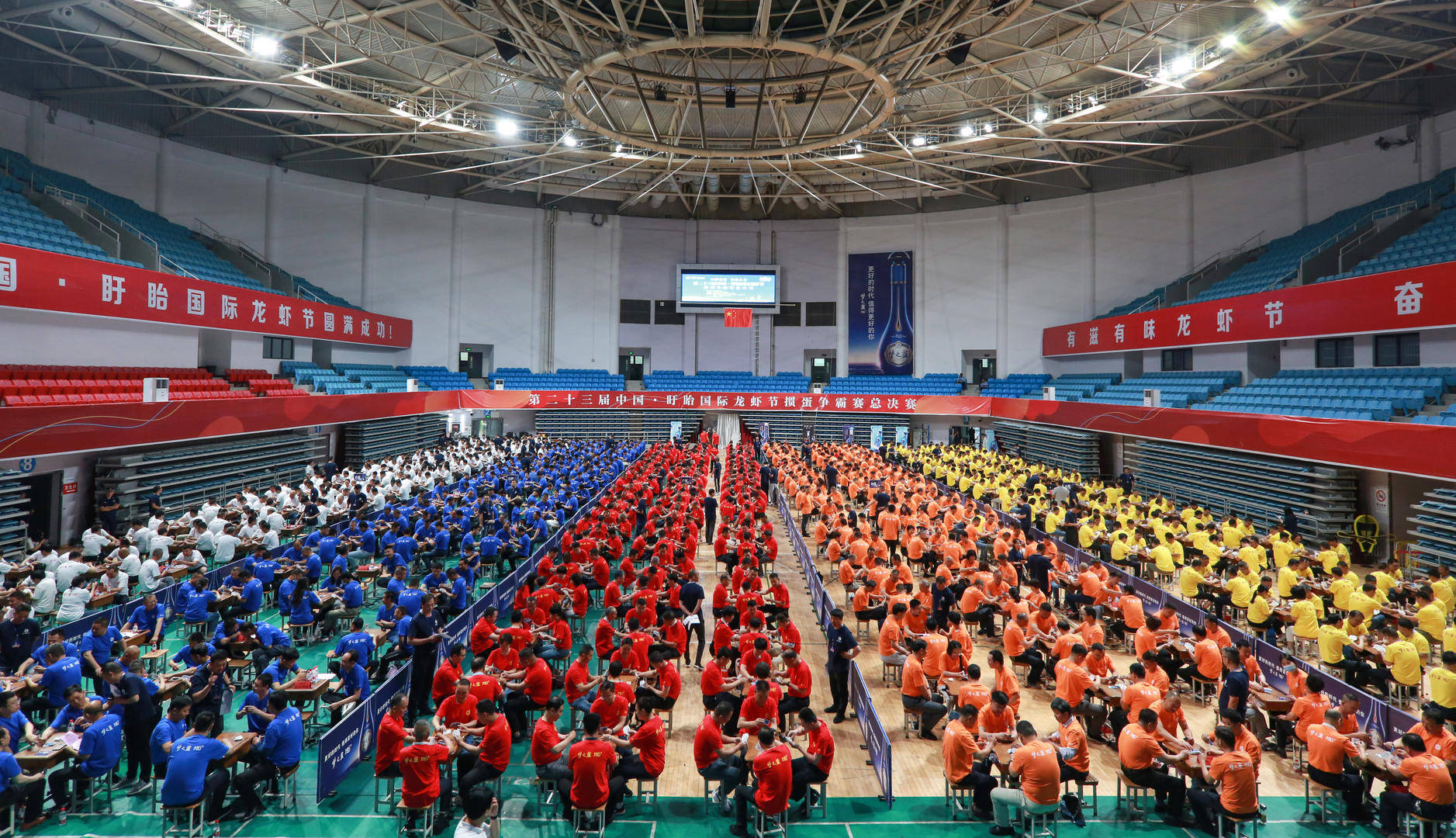 掼蛋"患者":从社交高手,竞技选手到文化传播者_淮安_杨海军_游戏