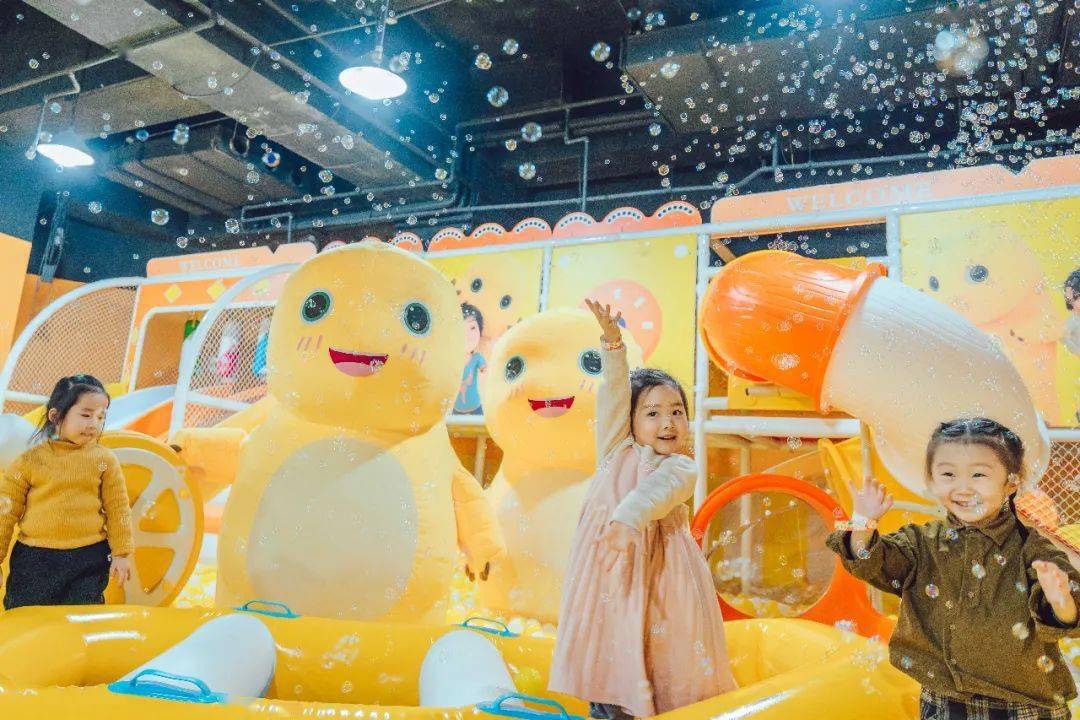 值得注意的是,"东吴天街我福了!""好大一个木鱼啊!