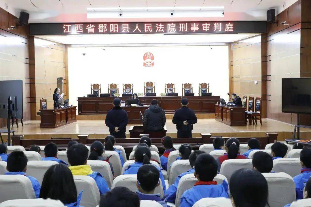 【基层动态】鄱阳青少年花式普法来了~_保护_未成年人_法治