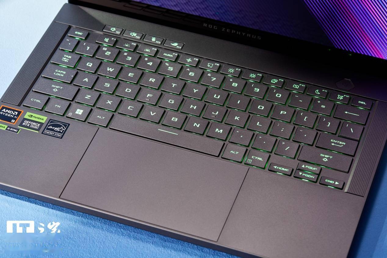 【it之家开箱】rog 幻 14 air 专业性能轻薄本开箱:极致轻薄,做工惊艳