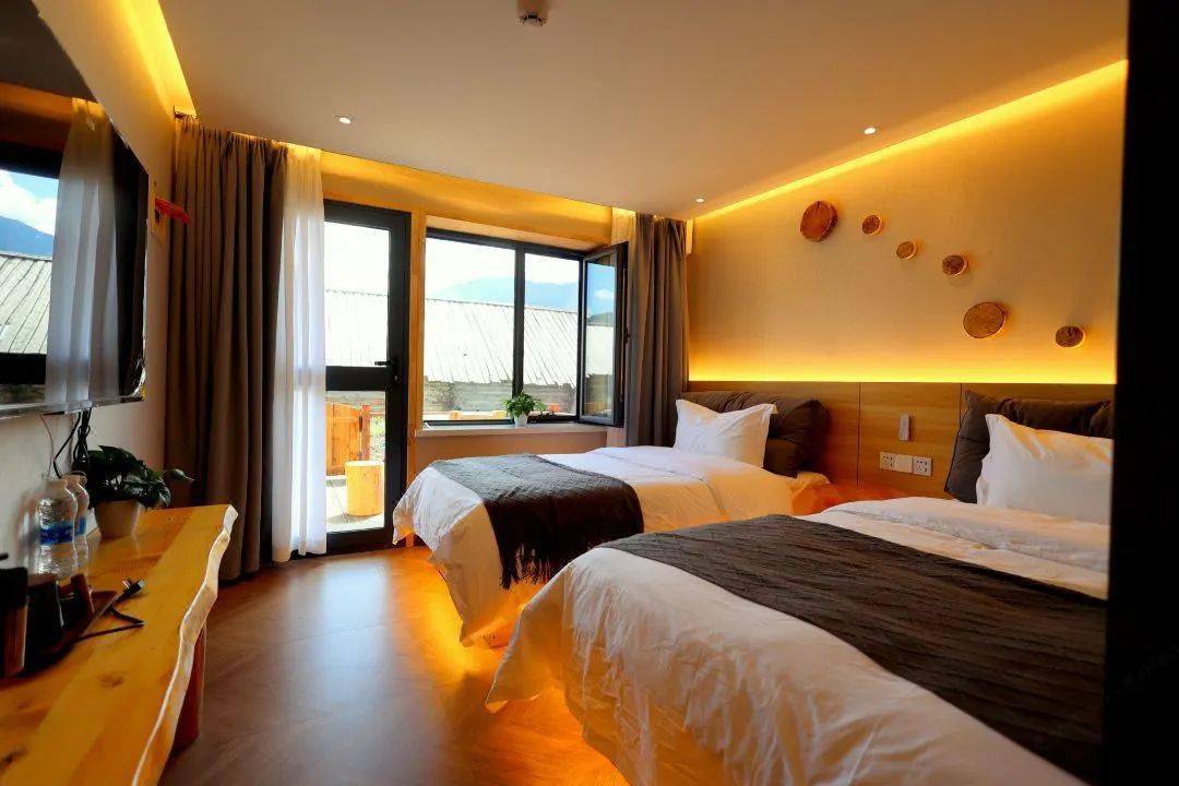 酒店住宿特色美食根据航班时间返回梅州,结束愉快的旅途!