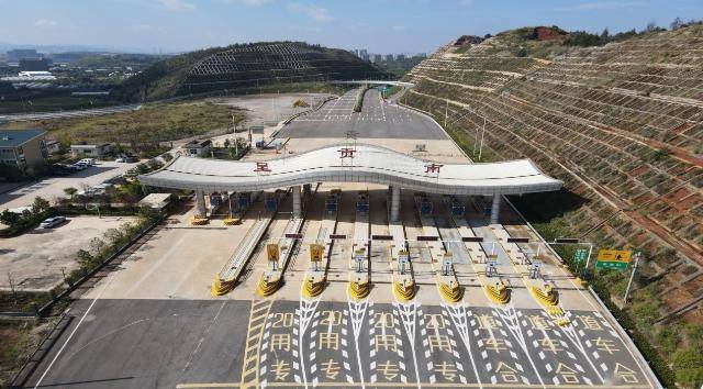 长水机场到呈贡南通行费24元▏fm887热点_黄马_昆明_高速公路