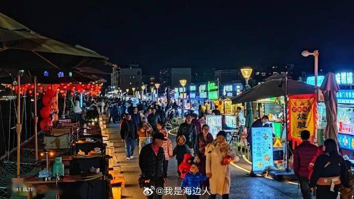 南门湾夜市的烟火气息图 | 东山网碧海蓝天南门湾一半在碧海蓝天,日出
