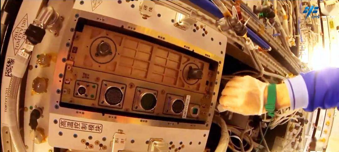 一起来看神舟十七号乘组在太空做实验_研究_环境_空间站