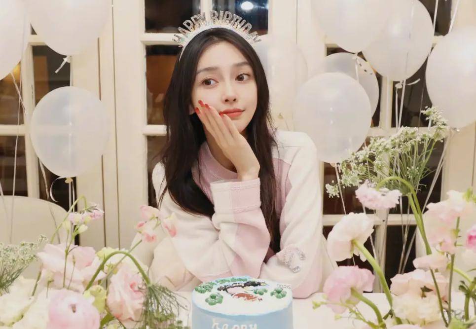 父母_妈妈_造型