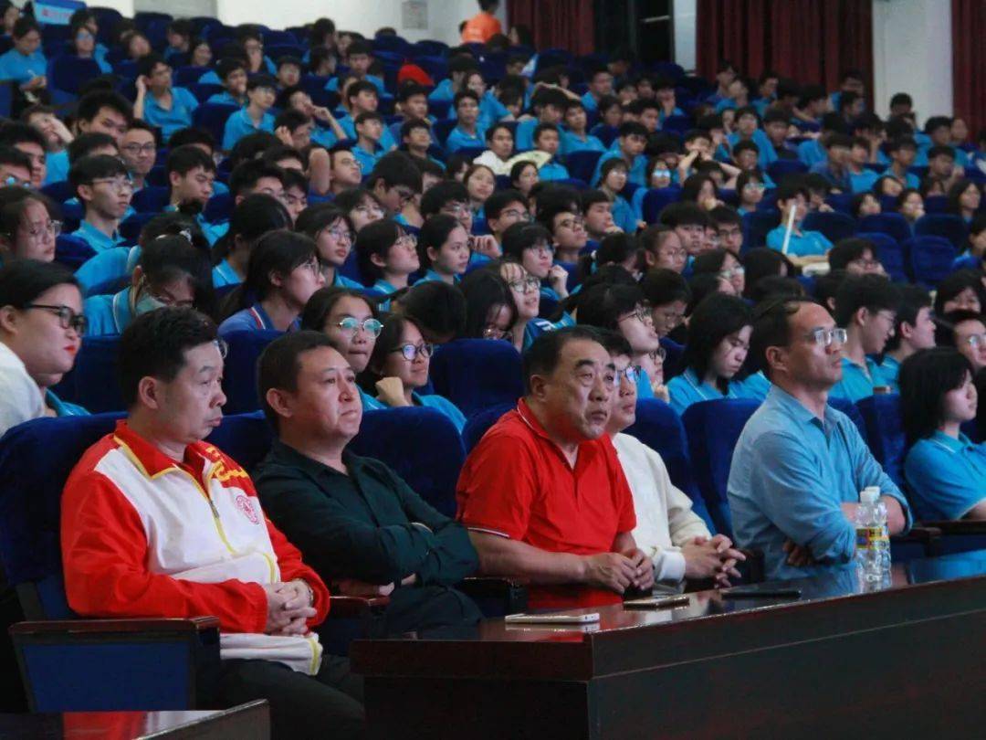 乐东冲坡中学东乐海口山高中学口海定安中学安定2024年1-2月份期间,由