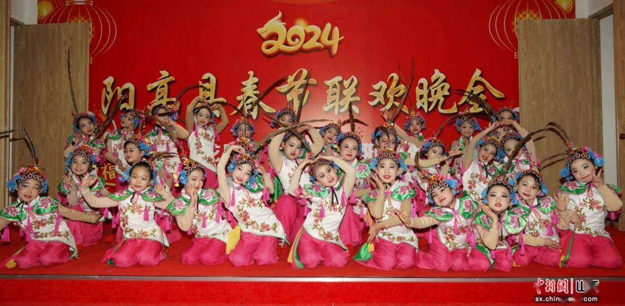 龙腾盛世春满园 热辣滚烫启新章——山西阳高县龙年春节元宵节文化