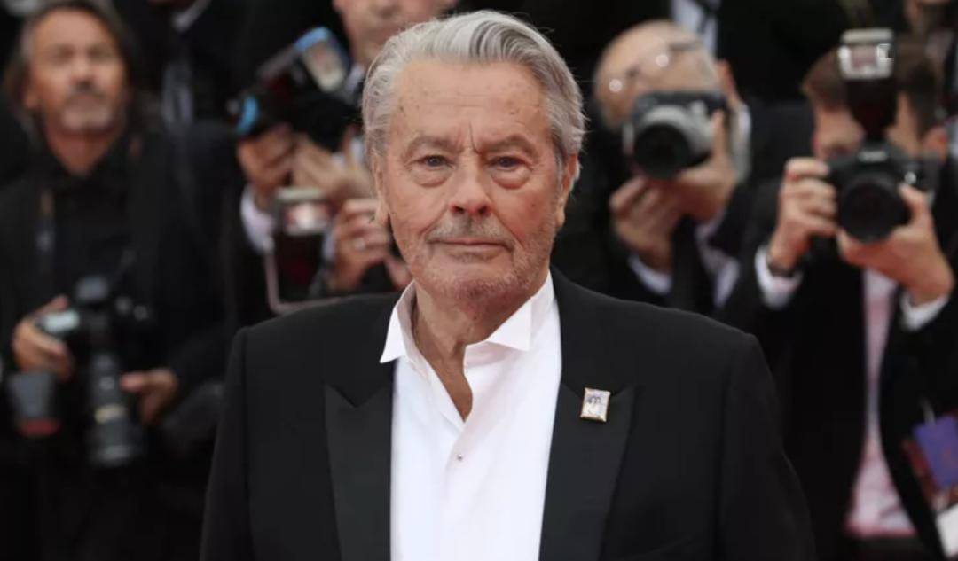 dc新超人电影宣布开拍 ;《瞬息全宇宙》导演新片定档_小豆_世界_剧照