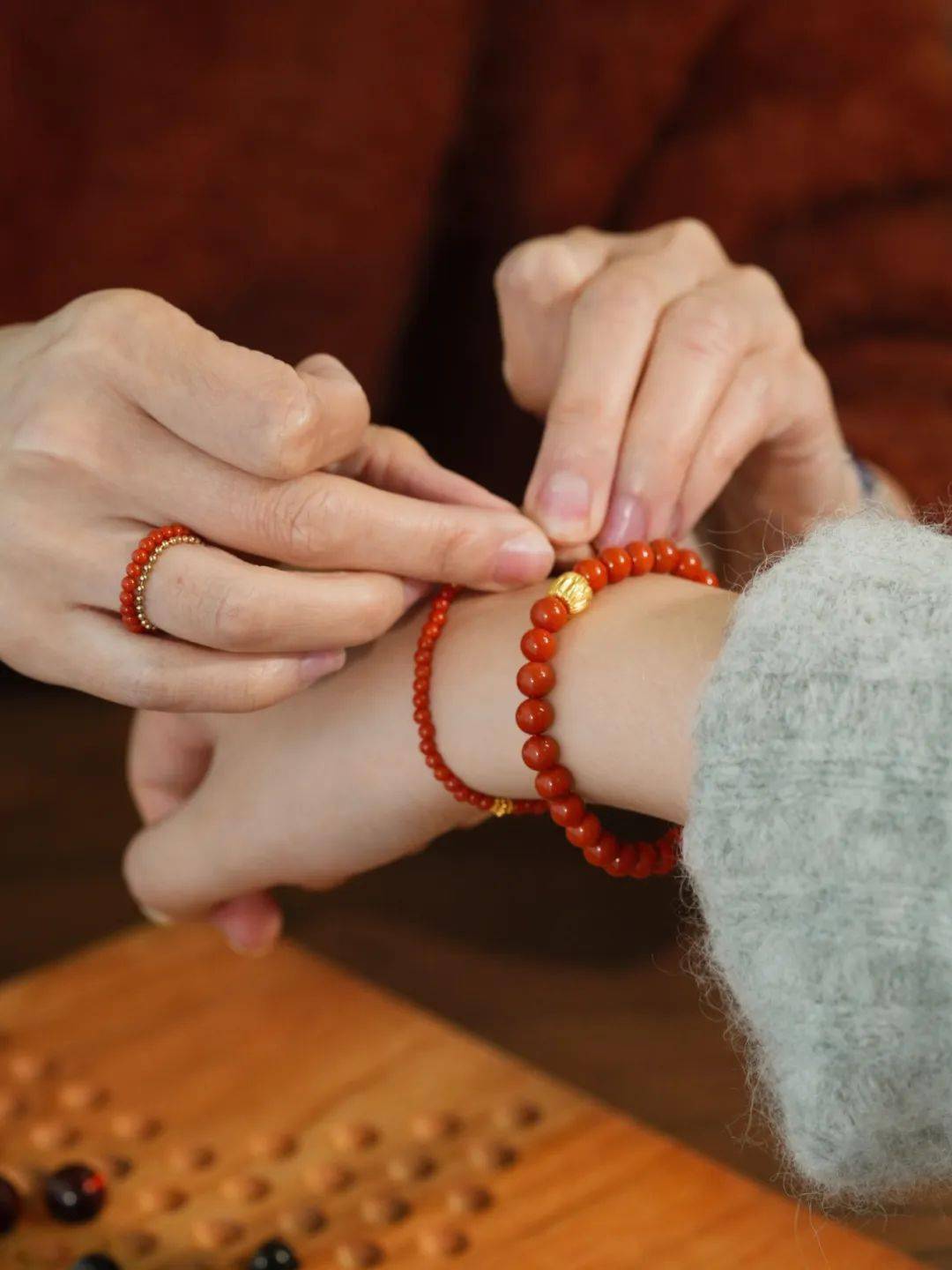 38节专属团购爆卖一万单饰品的野生手艺人中式珠串竟能如此之美