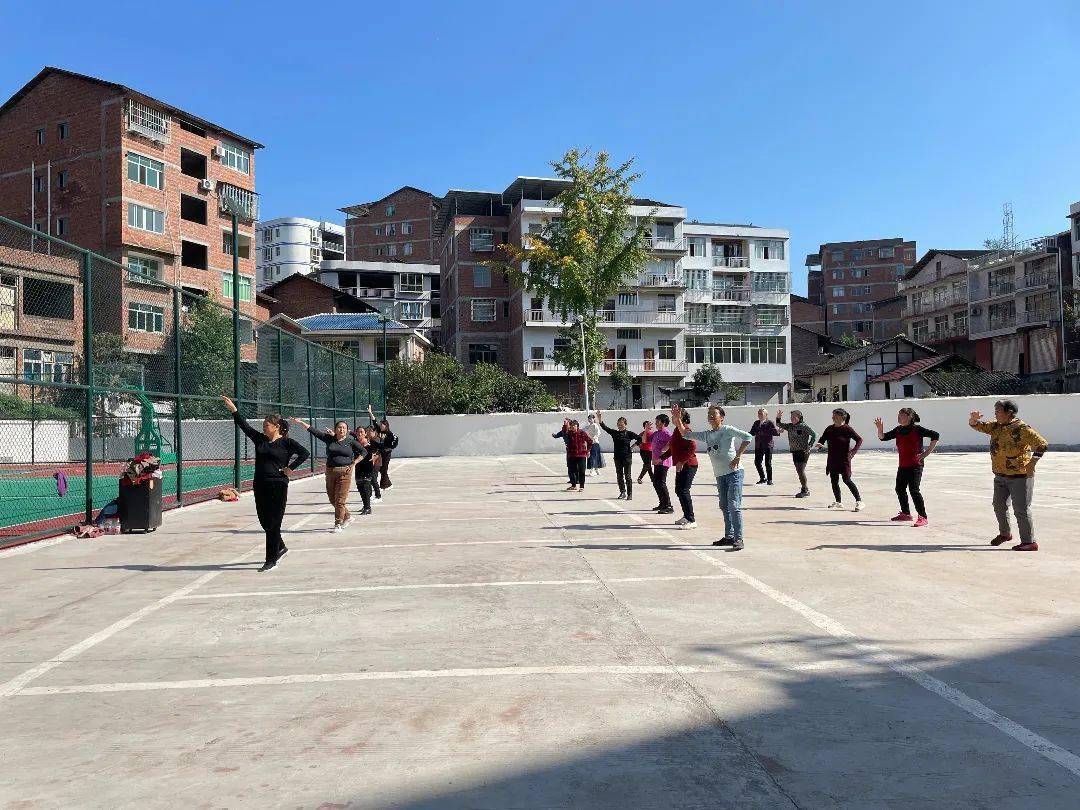 【基层动态】宣汉县南坝镇:汇聚干群智慧 ,回应群众关切_建设_活动