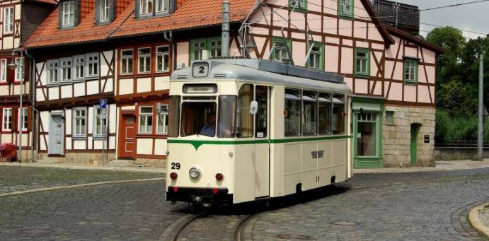 德国历史名城哈尔伯施塔特的有轨电车_运营_车辆_编号
