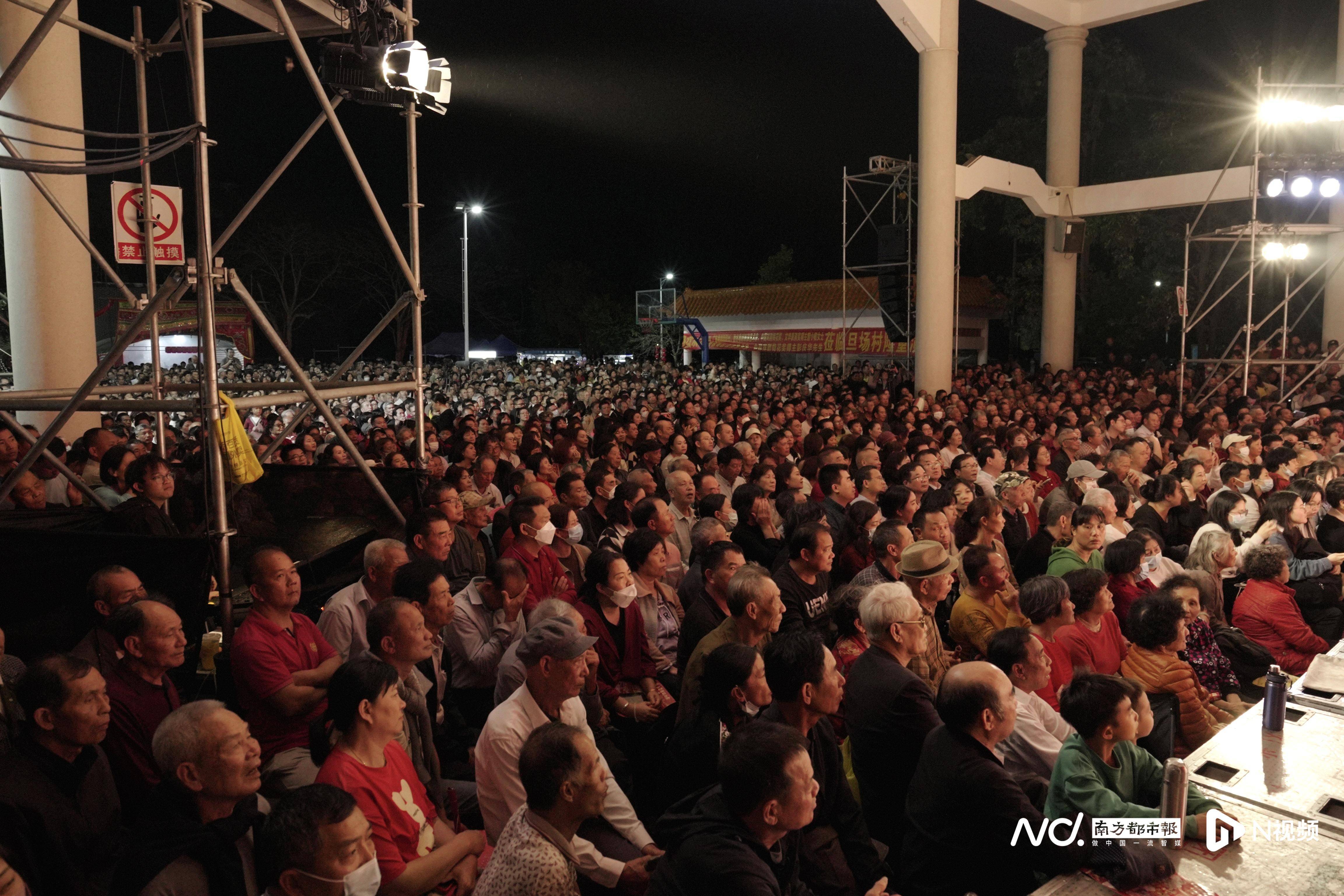 探班粤剧春班:万人空巷拉满广府年味_演出_广东地区_观众