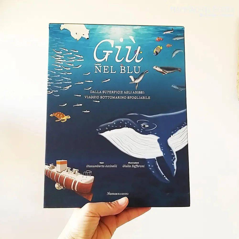 the blue - from the surface to the abyss: a browsable underwater