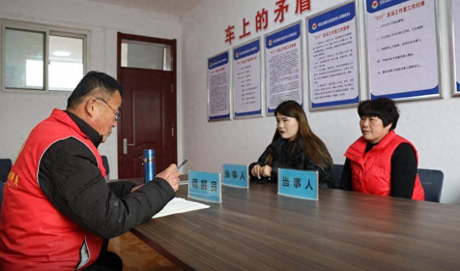 通讯员 王之荣 葛思逸"肖大哥,你评评理,这笔钱他到底该不该给我?