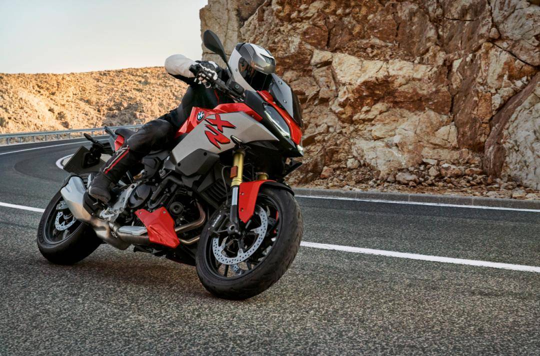 文武兼备的bmw f900xr_搜狐汽车_搜狐网