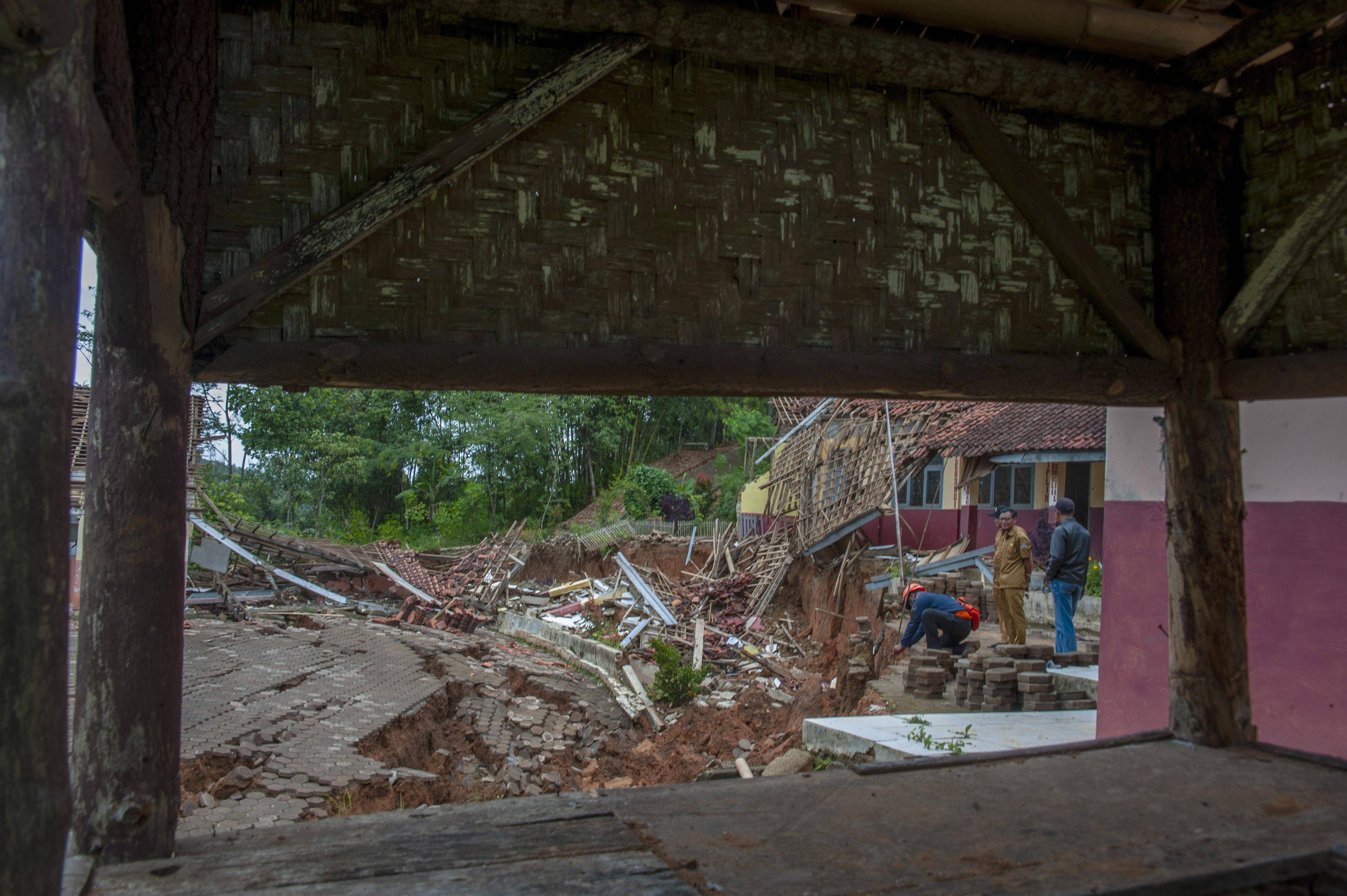 印度尼西亚山体滑坡