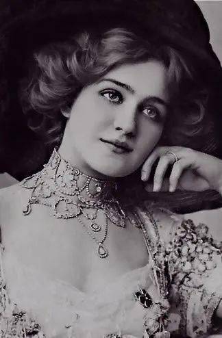 百年前的美丽女性上个世纪最美的女神