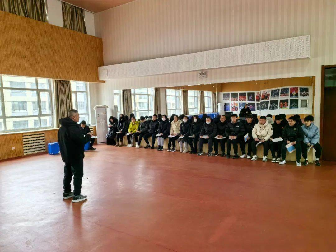 凝新聚力蓄势启航兴城市南一小学开展体育学科新教师业务培训