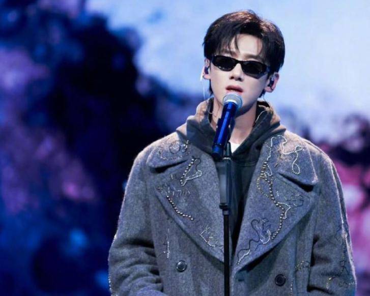 陈晓离婚被锤了许凯帮于正d孕孩子宋轶白敬亭真的分手了某男星揩油