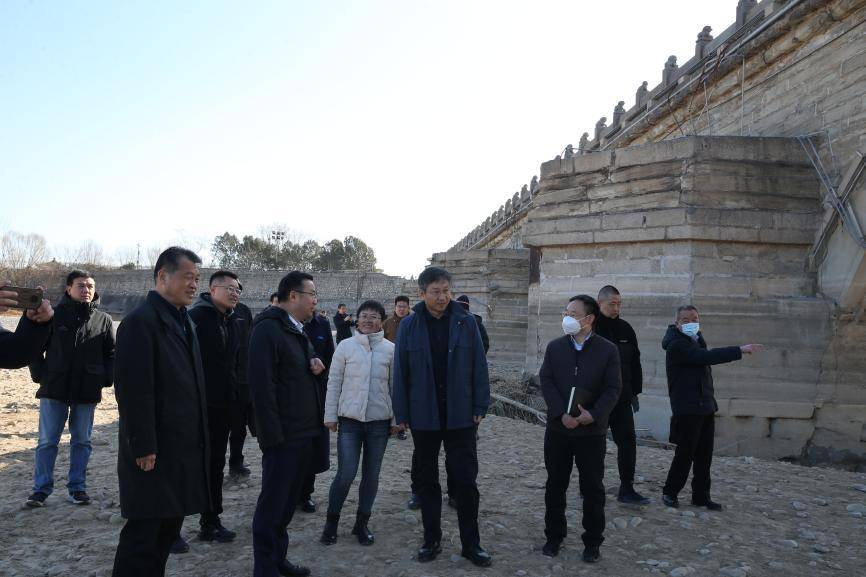 国家文物局领导一行实地考察卢沟桥宛平城和抗战馆调研