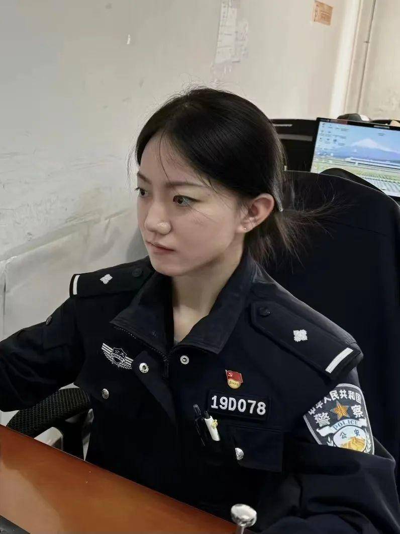 警校女生图片