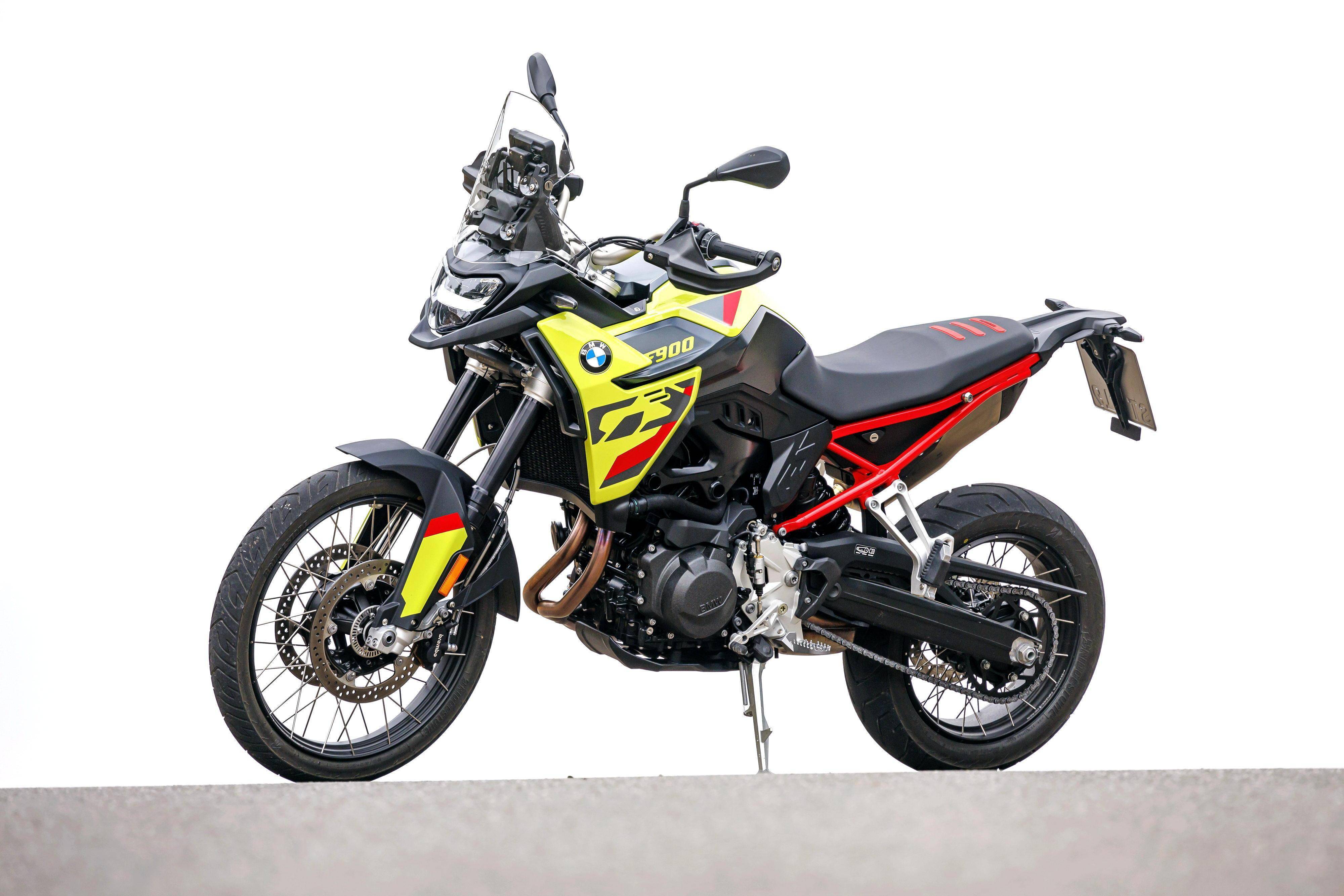 户外特写:宝马摩托 2024 新一代探险车 f 900 gs(1)_搜狐汽车_搜狐网