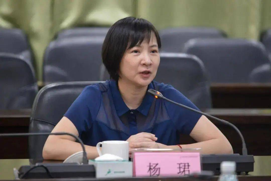 8位女局长撑起深圳教育系统"半边天"_龙岗区_工作_白黎敏