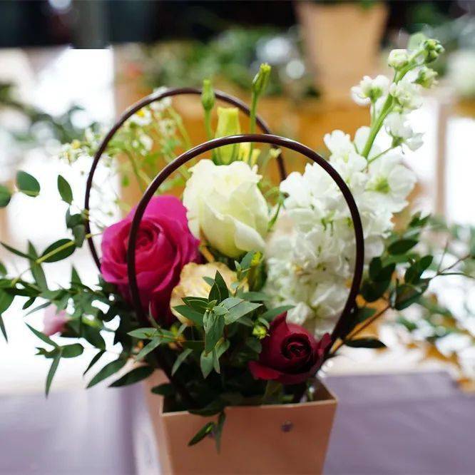 最美芳华在这个特别的日子里祝所有铁路女职工节日快乐78内容来源