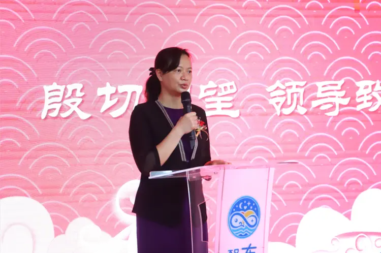 女将挂帅8位女局长撑起深圳教育系统半边天