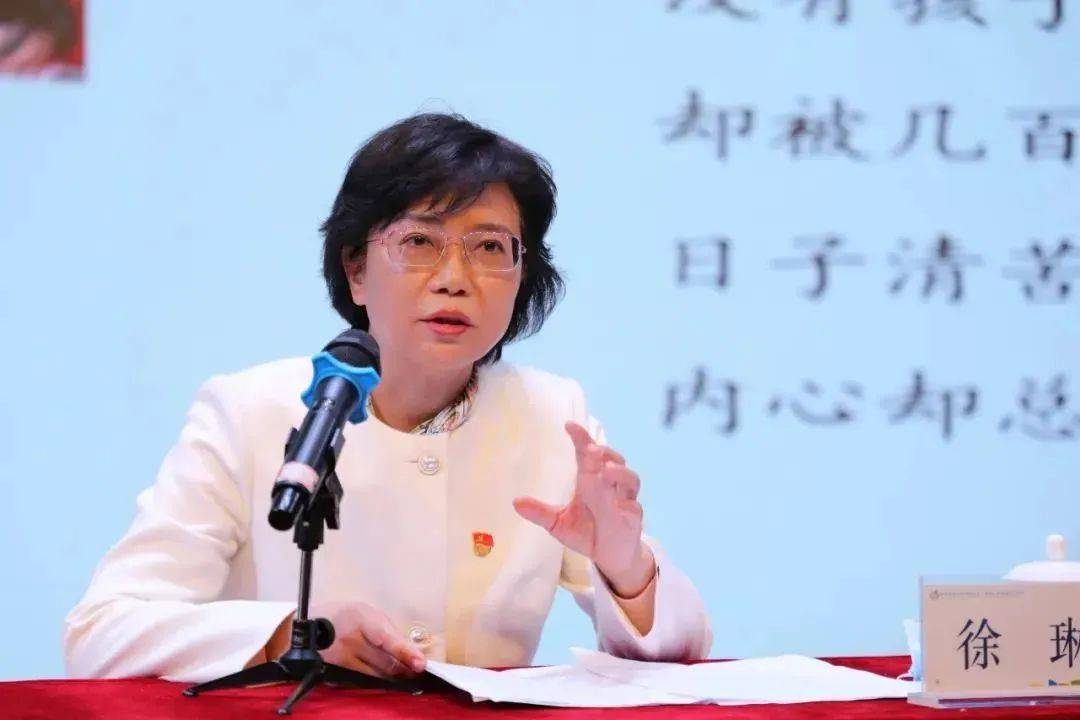 女将挂帅8位女局长撑起深圳教育系统半边天