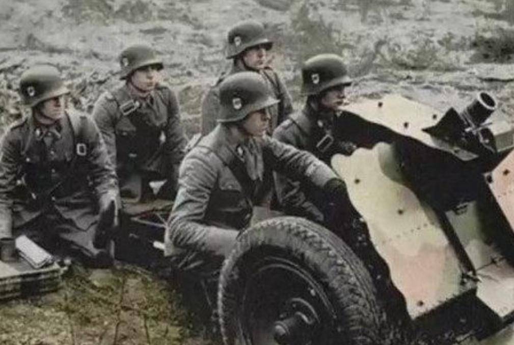 二战德特种兵突袭抓捕敌一号人物掉陷阱激战一夜380人被打死