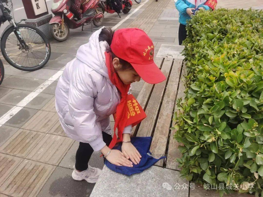 学习雷锋精神 争做追"锋"少年 | 宝鸡市少先队组织开展学雷锋主题活动