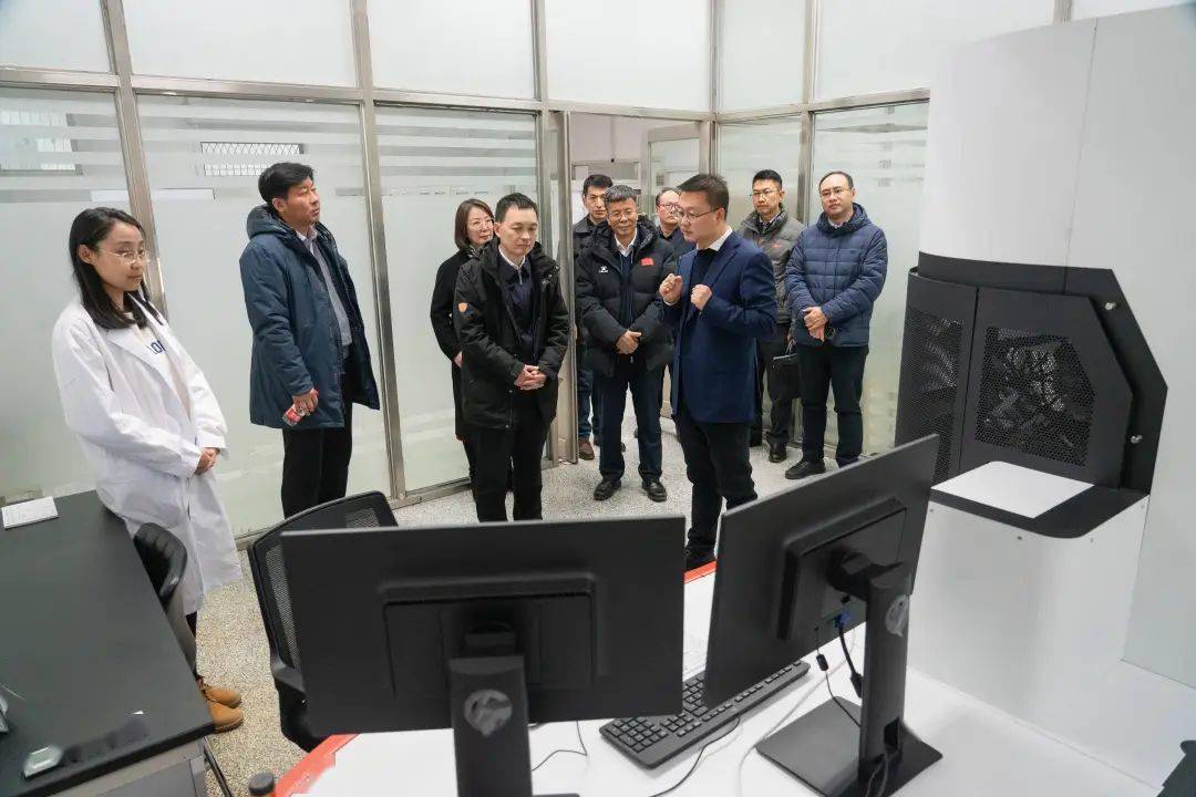 省科技厅厅长陈苏到哈师大调研指导科技工作_发展_我校_黑龙江省