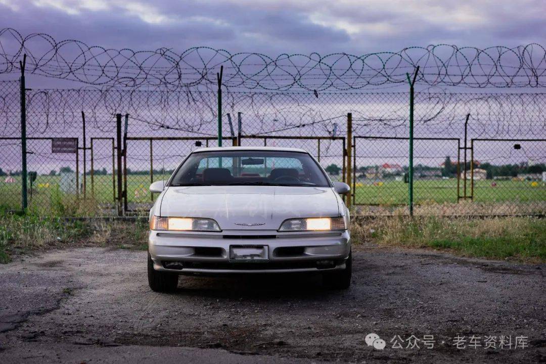 上世纪90年代初开始,世界大型双门豪华轿车的市场情况变了,personal