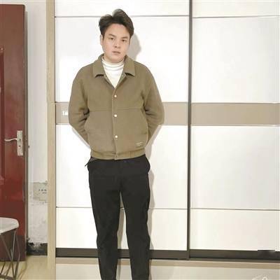 宁波一9岁男童落水 两位小伙飞奔救人……_张世清_小俊_孩子