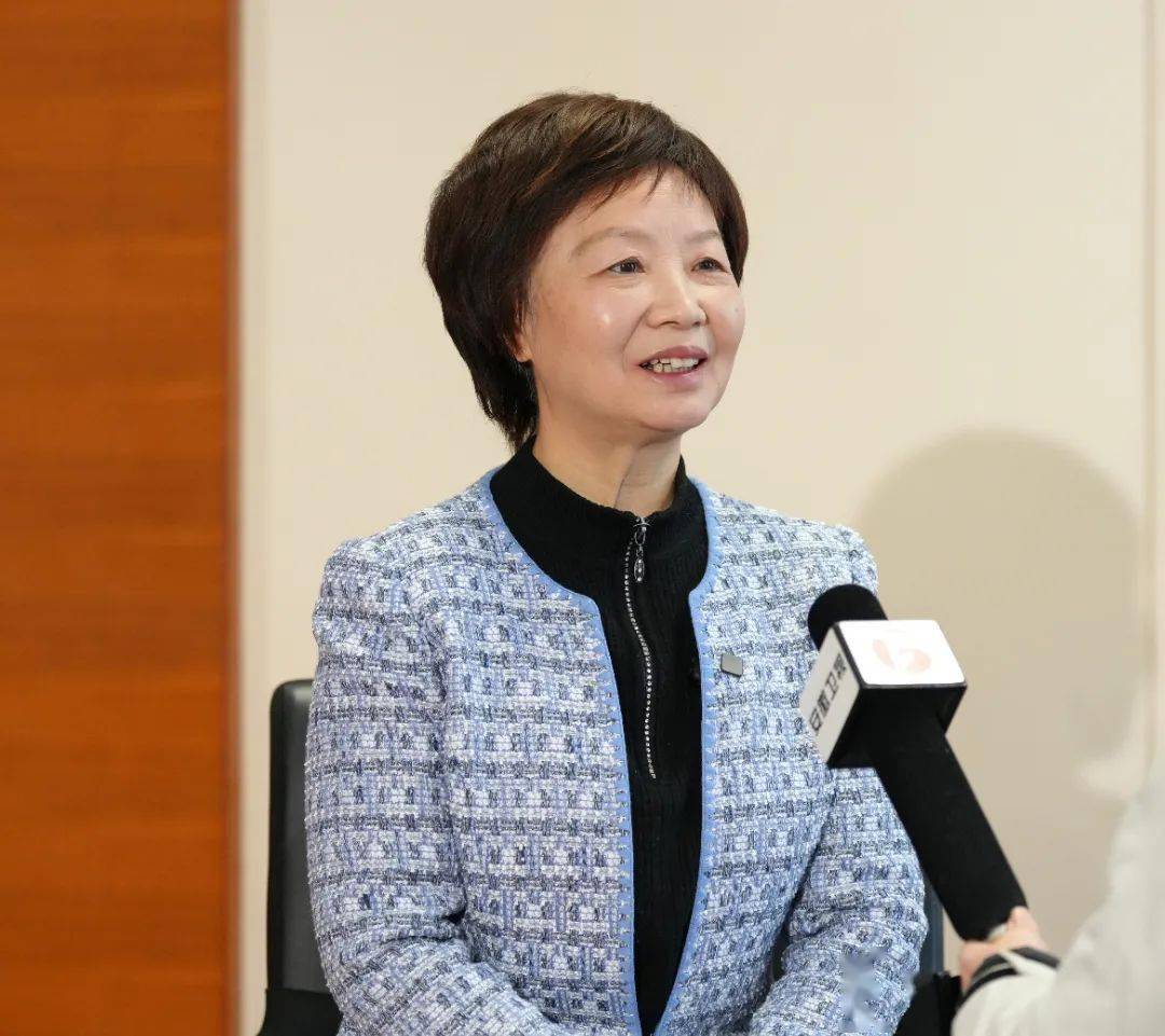 全国政协委员,民建安徽省委会主委 李霞李霞:"应该说目前省级层面的