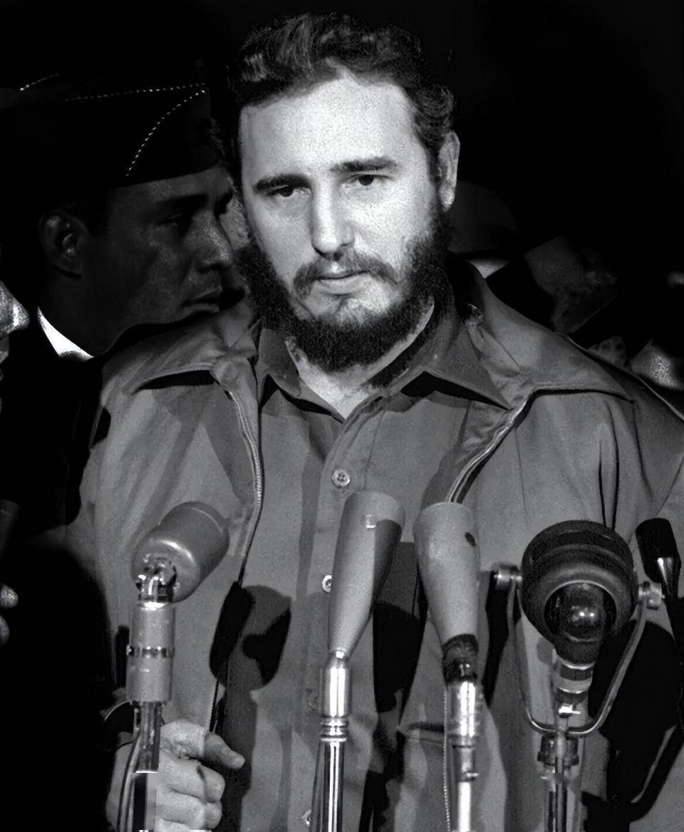 杀不死的小强古巴领袖卡斯特罗为何被人民爱戴