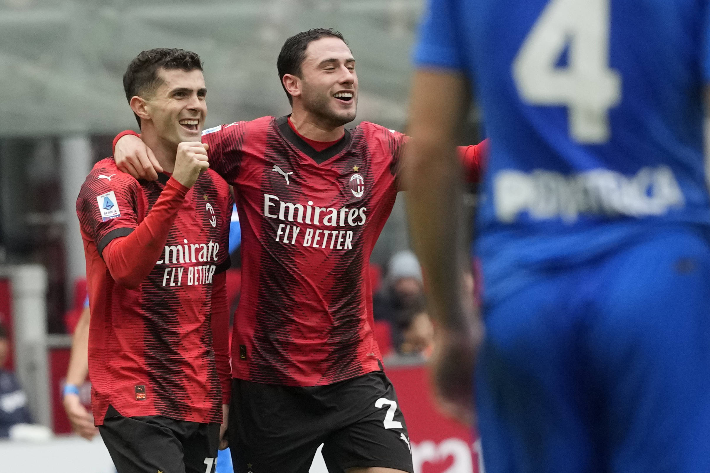 足球——意甲联赛:ac米兰胜恩波利